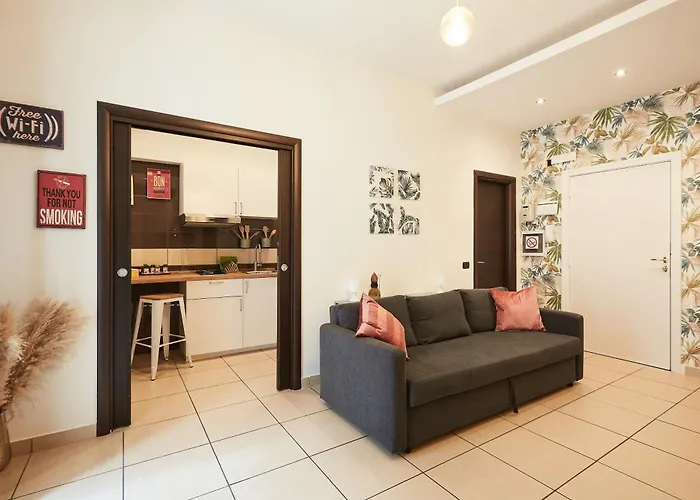 Vicky'S Luxury Guesthouse By Napoliapartments